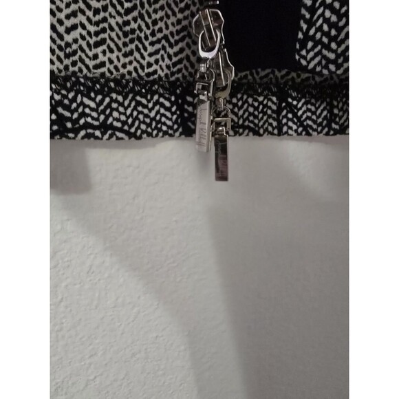 Joseph Ribkoff Women’s Size 8 Black White Abstract Print 2-Way Zip Front Jacket - Picture 7 of 14